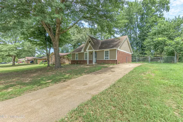 Horn Lake, MS 38637,5712 Briarwood Drive