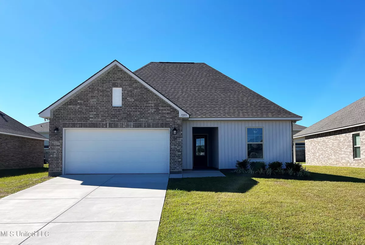 Ocean Springs, MS 39564,7253 Pencarrow Circle