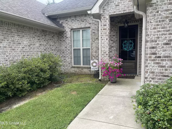 Pearl, MS 39208,403 Hickory Hill Place