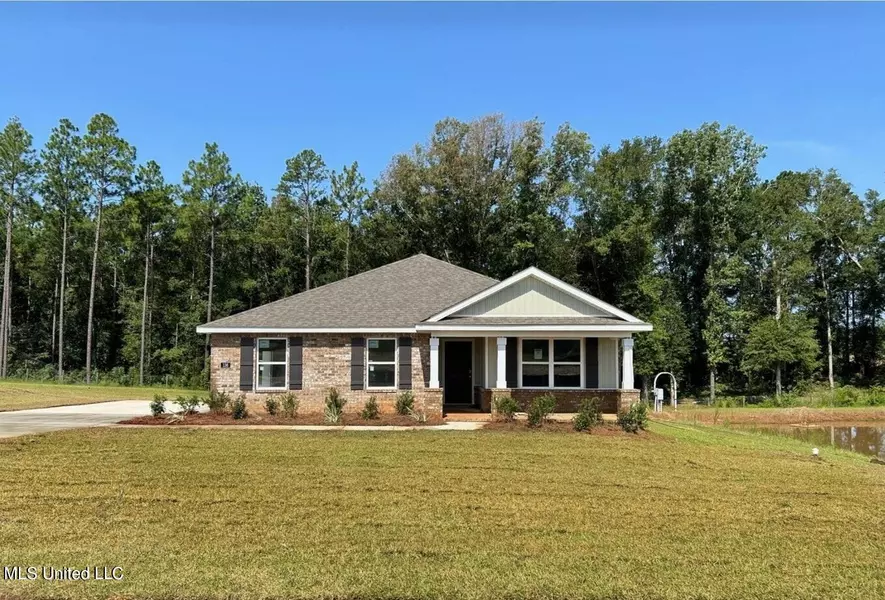 136 Kings Crossing Drive, Lucedale, MS 39452