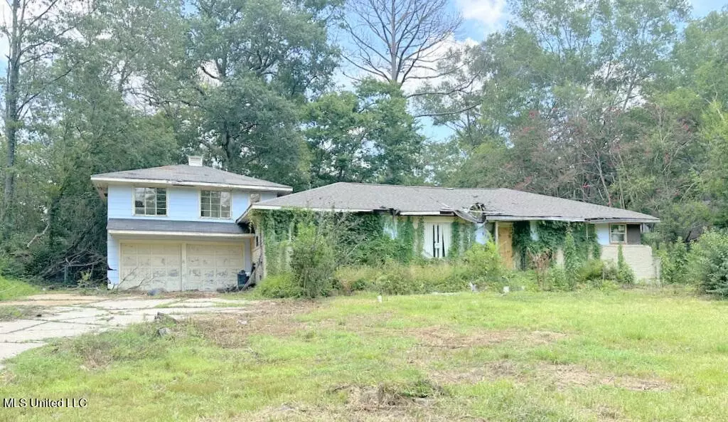 510 Alta Woods Boulevard, Jackson, MS 39204