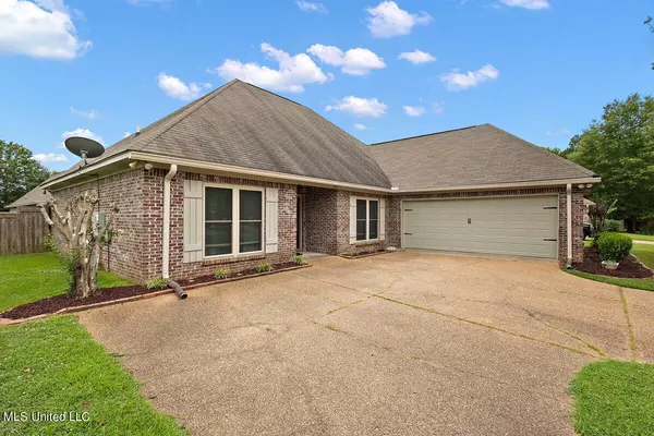 153 W Elbridge Way, Canton, MS 39046