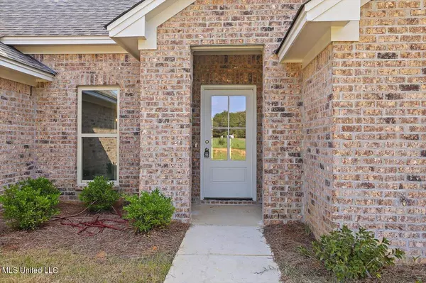 Brandon, MS 39042,202 Jasmine Cove Circle