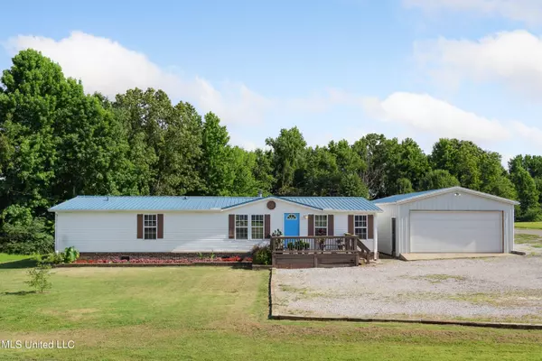 72 Countryside Dr Drive, Byhalia, MS 38611