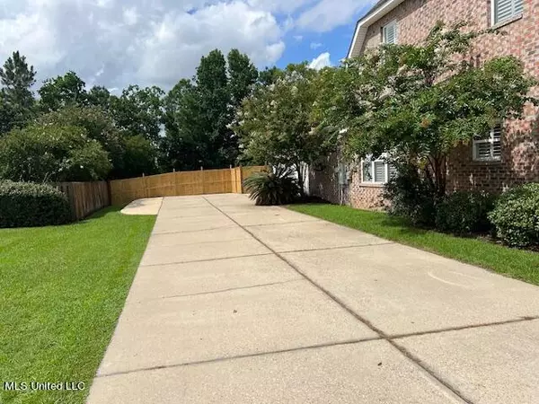 Ocean Springs, MS 39564,6305 W Silverleaf Drive