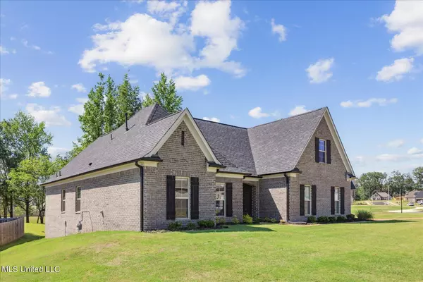 Nesbit, MS 38651,1791 Wooten Drive