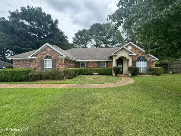 928 Eagles Nest Drive, Byram, MS 39272