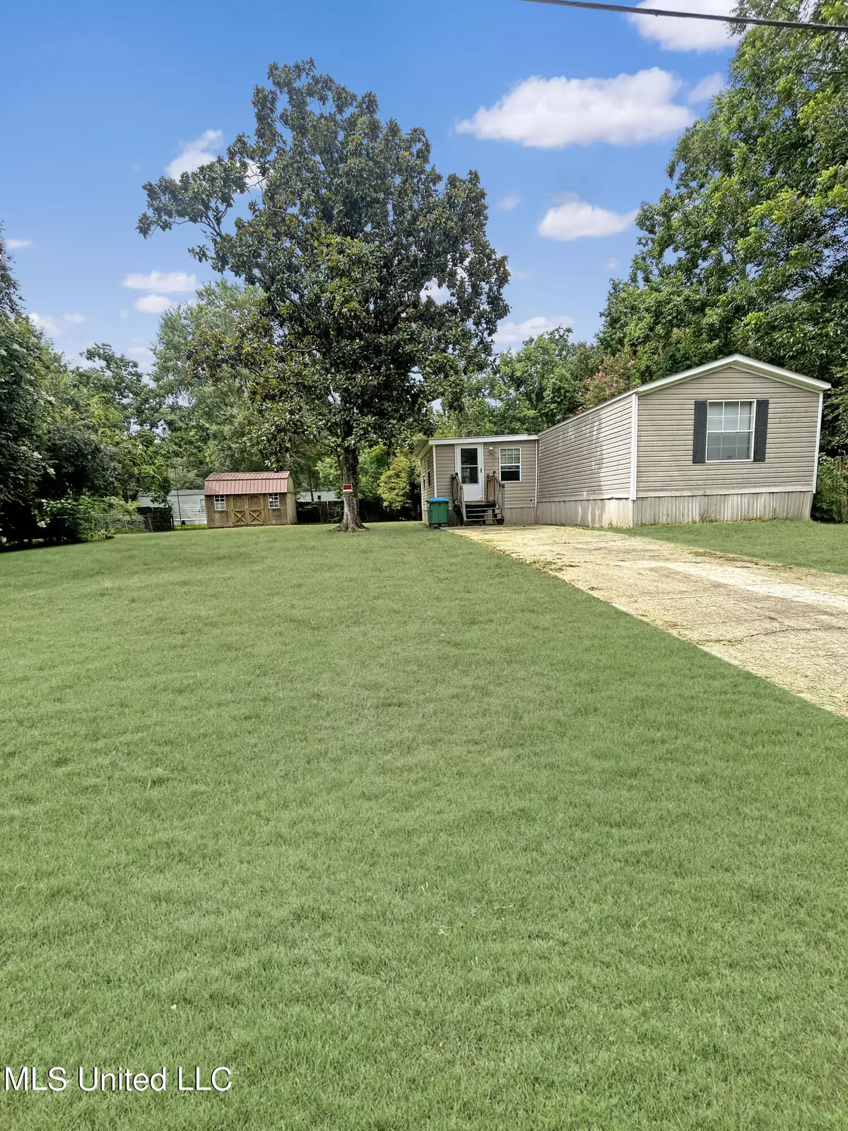 Gautier, MS 39553,3738 Mackeral Drive