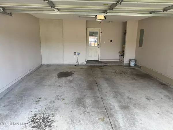 Olive Branch, MS 38654,10561 Wyckford Drive