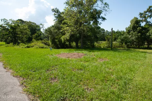 Pascagoula, MS 39567,808 Communy Avenue