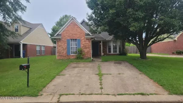 5635 E Kaitlyn Drive, Walls, MS 38680