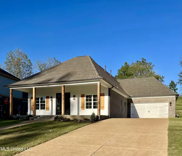 1284 Creekside Lane, Hernando, MS 38632