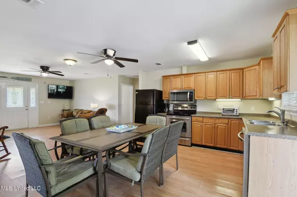 Bay Saint Louis, MS 39520,10167 Lagan Street