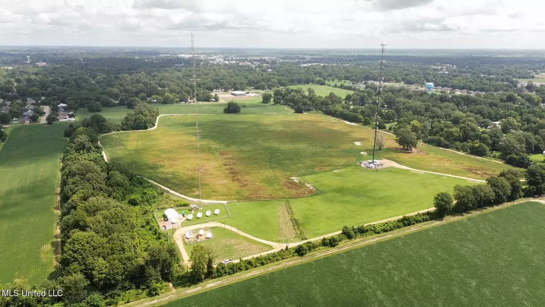 1301 Memorial Drive, Cleveland, MS 38732