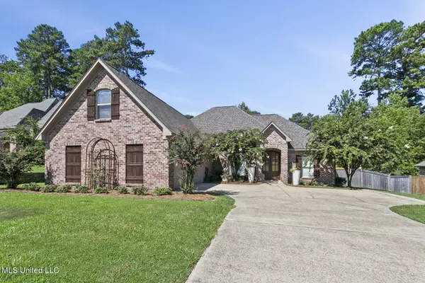 811 Willow Grande Circle, Brandon, MS 39047