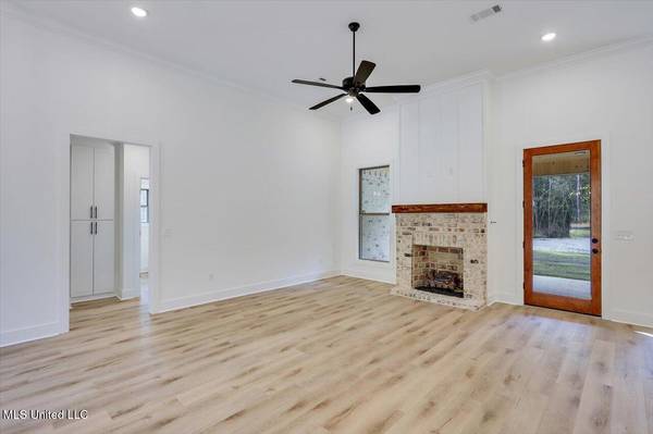 1047 Mullican Road Florence, MS 39073