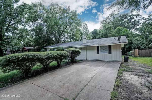 5113 Queen Eleanor Lane, Jackson, MS 39209