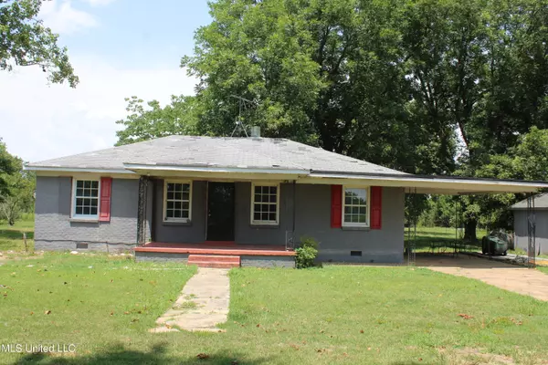 2762 Clear Creek Road, Lamar, MS 38642