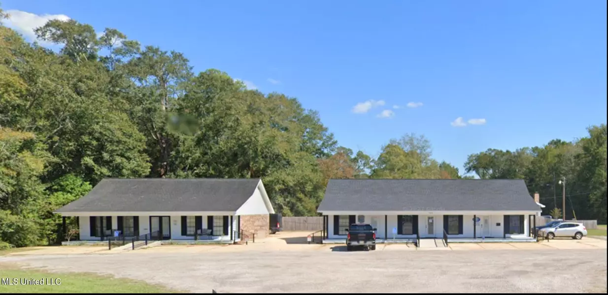 7302 Highway 613, Moss Point, MS 39563