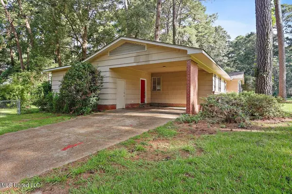 Jackson, MS 39211,5407 Pine Lane Drive