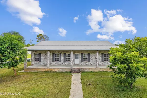 Waveland, MS 39576,901 Victoria Street