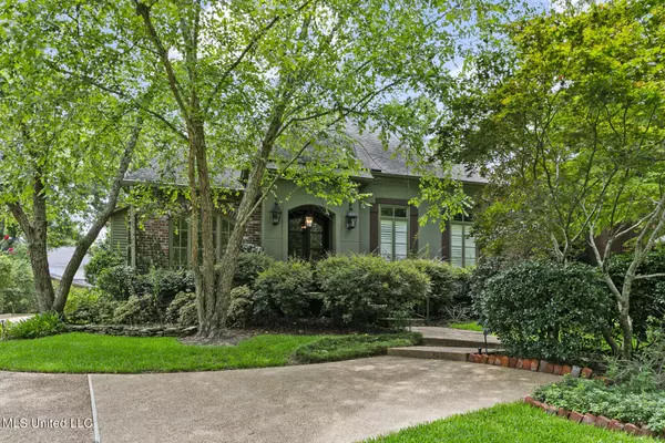 Ridgeland, MS 39157,165 N Maple Street