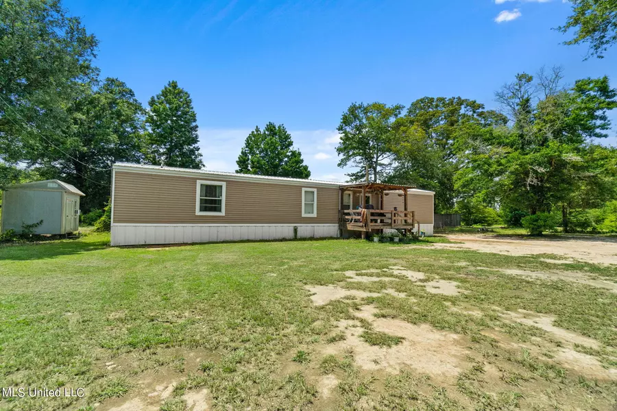 275 Wildflower Circle, Lumberton, MS 39455