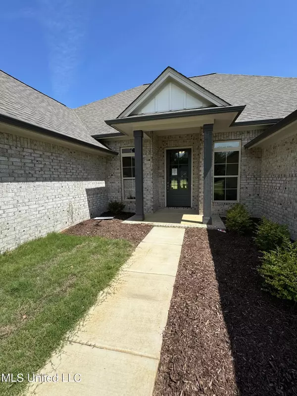 Byhalia, MS 38611,1094 N Pebble Cove