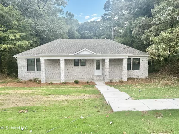 573 S Thunderbird Drive, Hernando, MS 38632