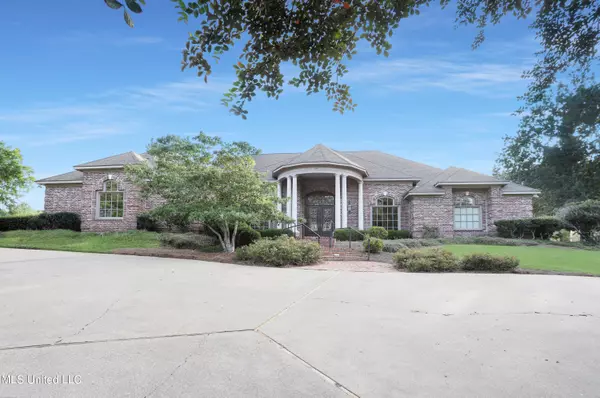 Ridgeland, MS 39157,103 Little Creek Road