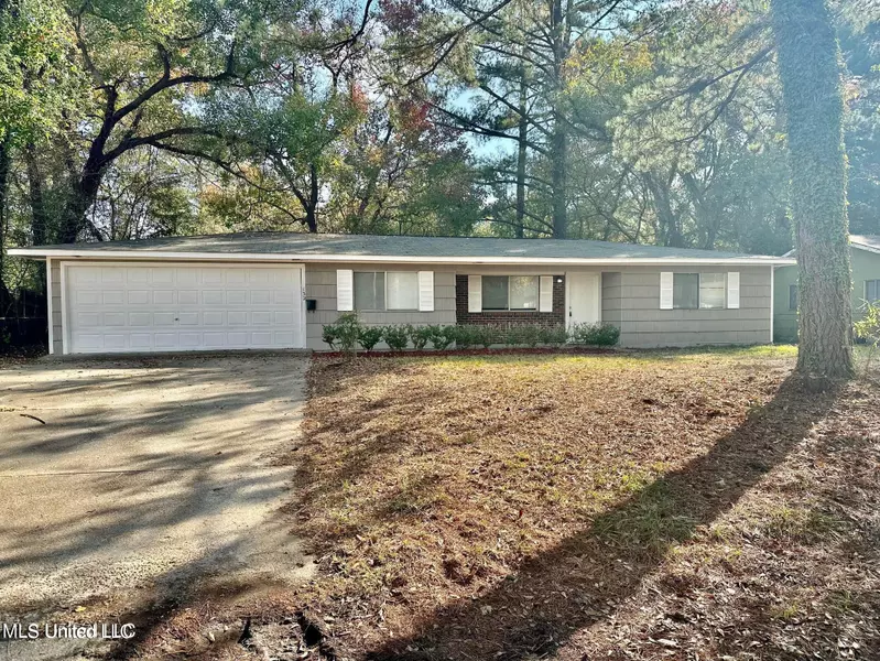 132 Glenside Drive, Jackson, MS 39211