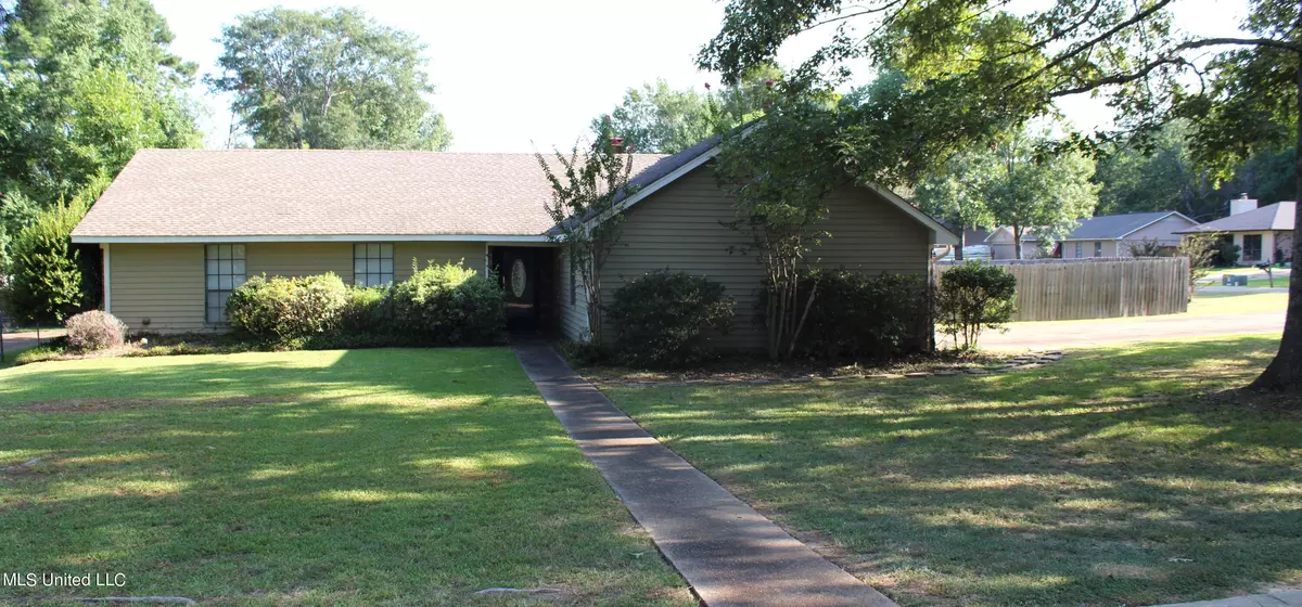 Madison, MS 39110,225 Oak Bend