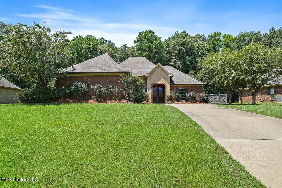 Brandon, MS 39042,114 Belle Oak Drive