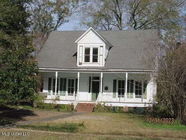 402 W Georgetown Street, Crystal Springs, MS 39059