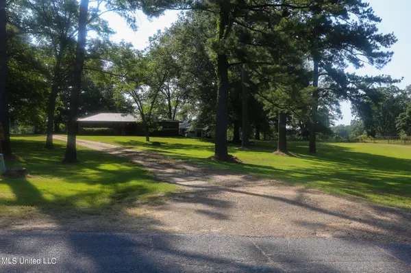 2800 Reedtown Road, Utica, MS 39175