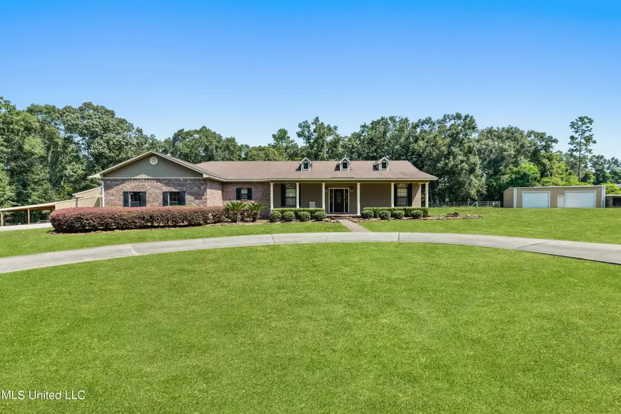 172 Thompson Drive, Lucedale, MS 39452