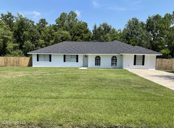 106 Piney Ridge Road, Waveland, MS 39576