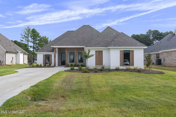 106 Charleston Cove, Madison, MS 39110