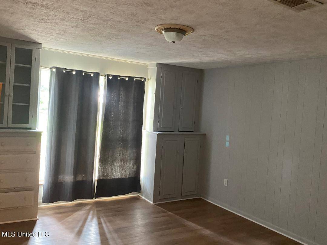 Natchez, MS 39120,102 Brooklyn Drive