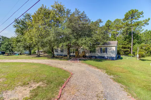 Saucier, MS 39574,18259 Leslis Lane