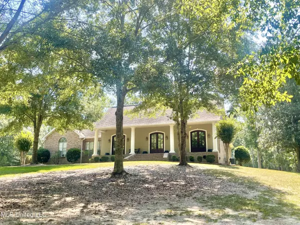 Carriere, MS 39426,102 Nutbush Drive