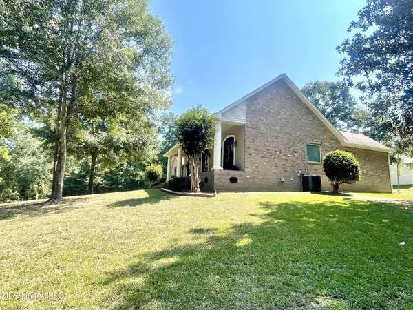 Carriere, MS 39426,102 Nutbush Drive