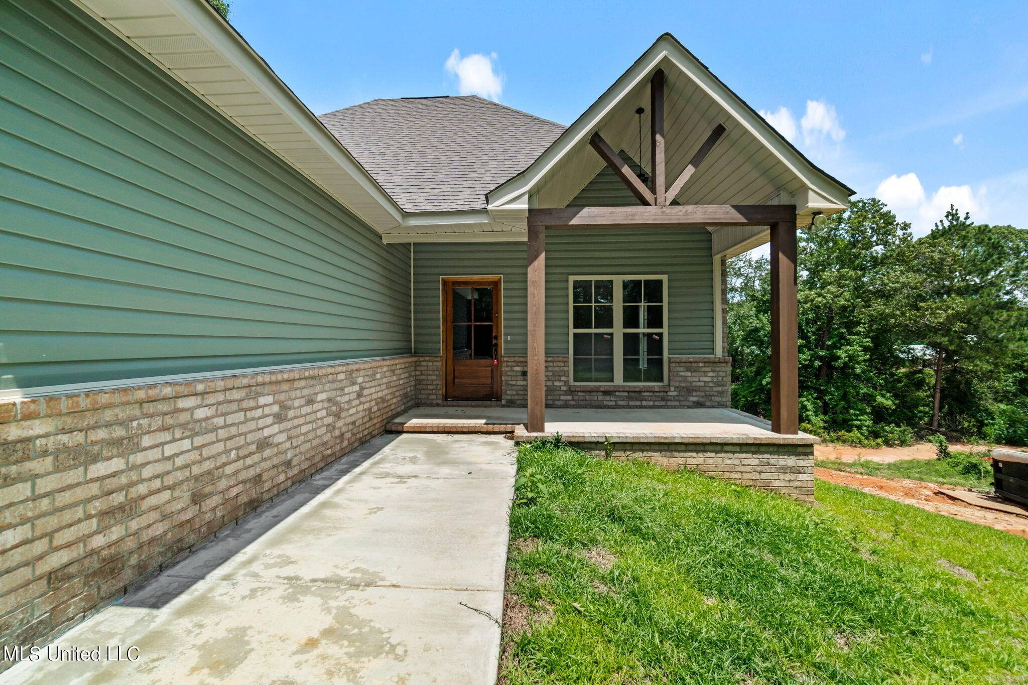 Hattiesburg, MS 39402,82 Cameron Road