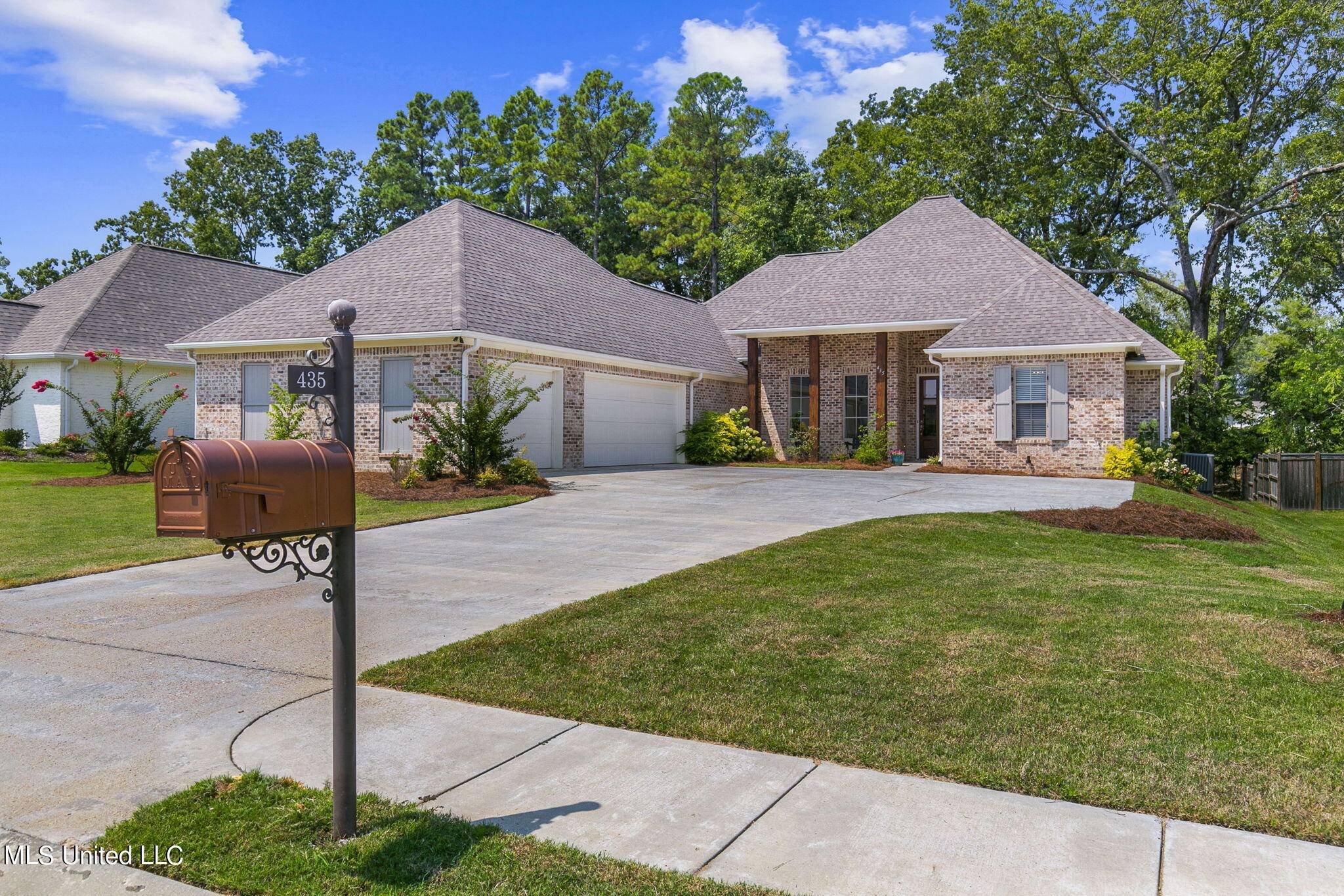 Madison, MS 39110,435 Crossvine Place
