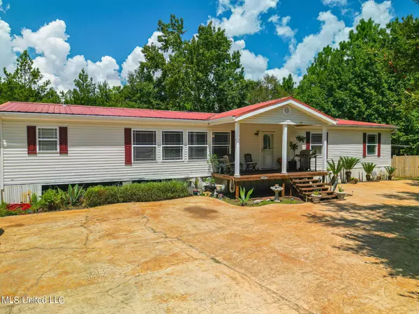 7570 Lower Bay Road, Bay Saint Louis, MS 39520