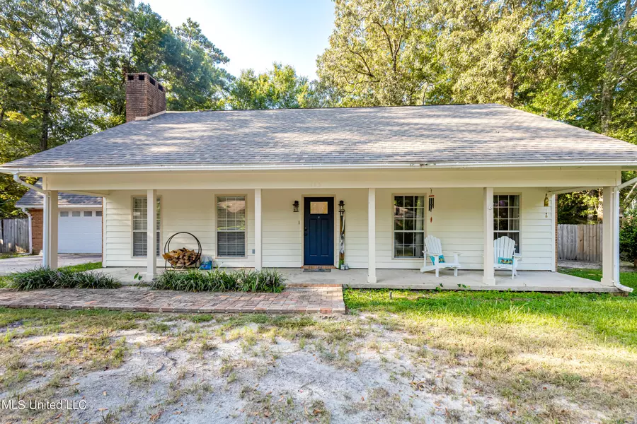 113 Water Oaks Cove, Ocean Springs, MS 39564