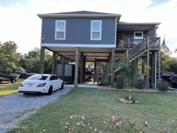 26 Good Street, Bay Saint Louis, MS 39520