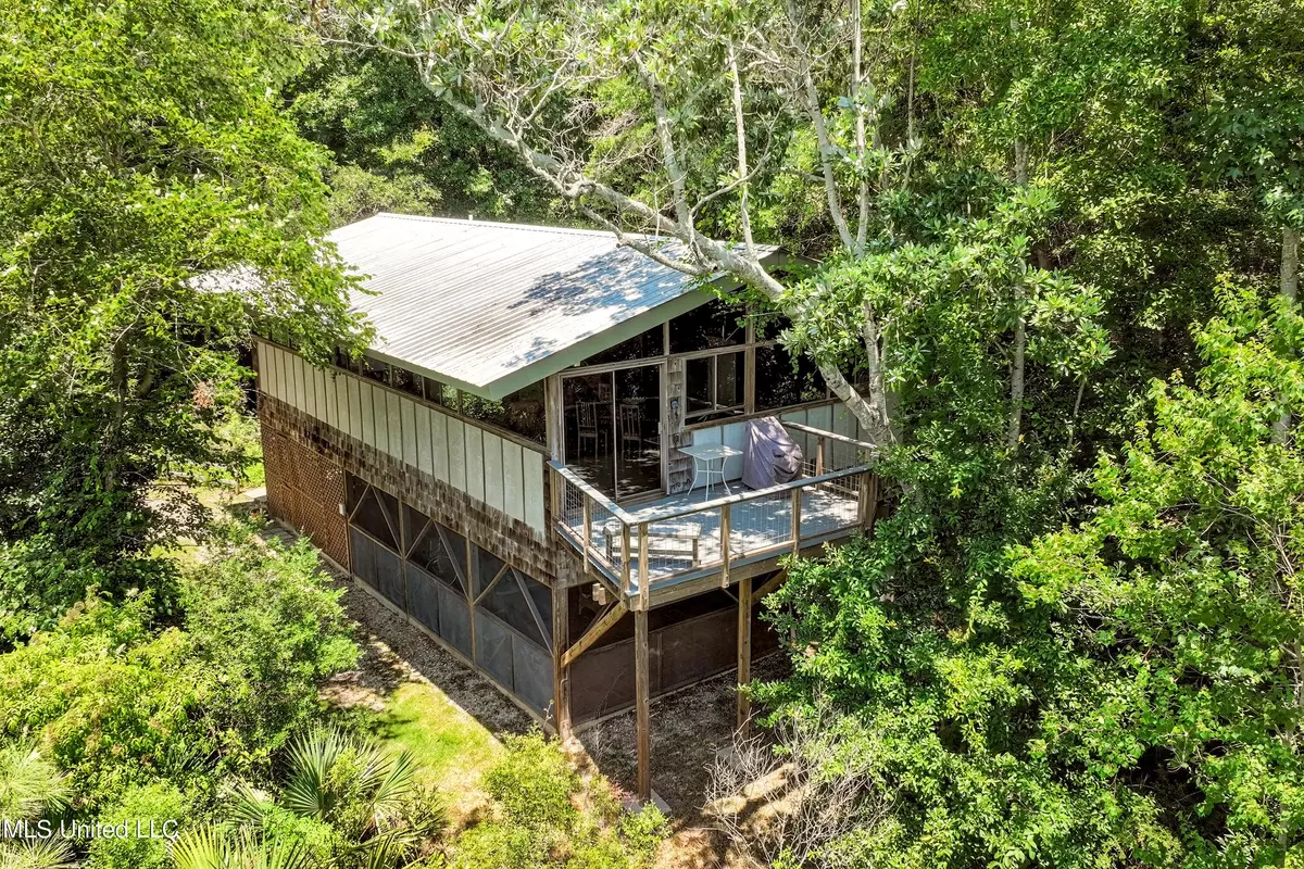 Ocean Springs, MS 39564,2714 Brumbaugh Road