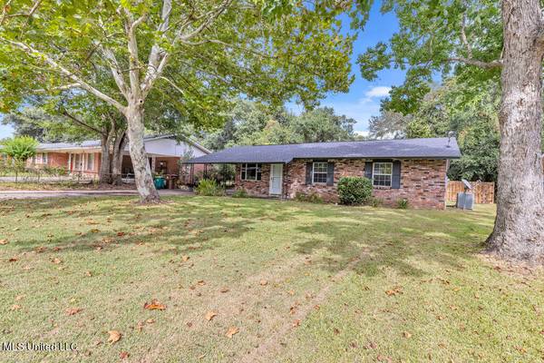 216 Buena Vista Drive, Long Beach, MS 39560