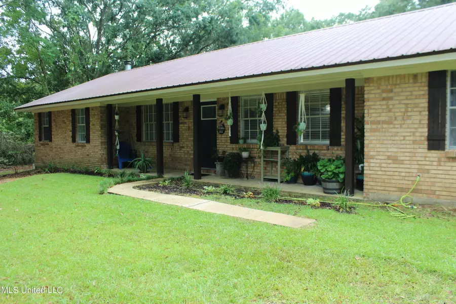 7230 Big Island Road, Moss Point, MS 39562